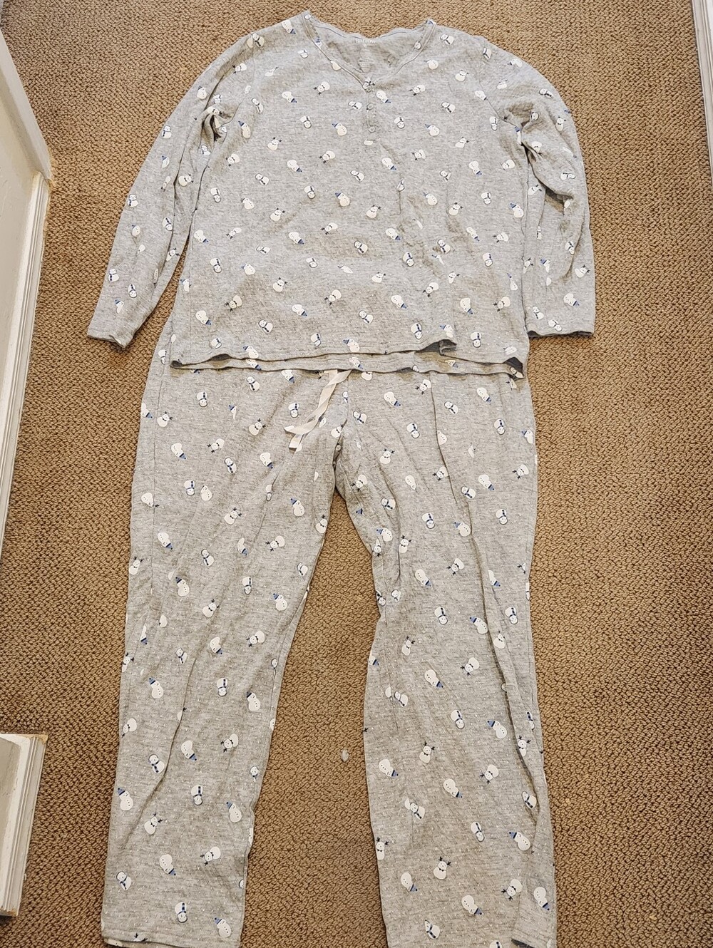 Brand New Croft and Barrow Women's Grey Snowman Print Pajama Set Size XL